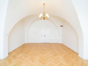 Prodej činžovního domu, Znojmo, Velká Mikulášská, 828 m2