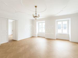 Prodej činžovního domu, Znojmo, Velká Mikulášská, 1146 m2