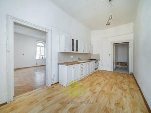 Pronájem bytu 2+1, Olomouc, Kollárovo nám., 80 m2