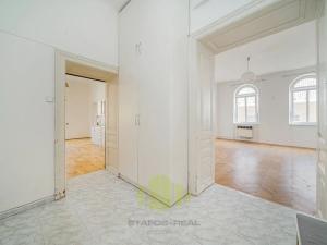 Pronájem bytu 2+1, Olomouc, Kollárovo nám., 80 m2