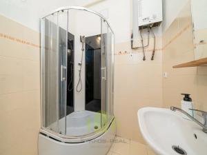 Pronájem bytu 2+1, Olomouc, Kollárovo nám., 80 m2