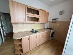 Pronájem bytu 2+1, Plzeň, Strnadova, 54 m2