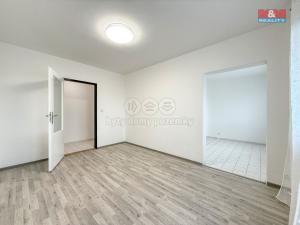 Pronájem bytu 1+1, Milovice, Mírová, 31 m2