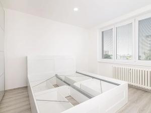 Pronájem bytu 2+1, Ostrava, Španielova, 55 m2