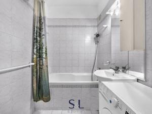 Prodej bytu 3+1, Liberec, Dobiášova, 75 m2