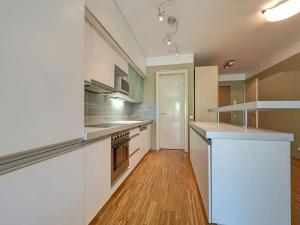Pronájem bytu 2+kk, Praha - Karlín, Rohanské nábřeží, 77 m2