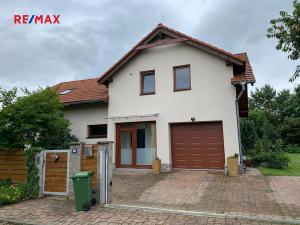 Pronájem rodinného domu, Ohrobec, V sedlištích, 220 m2