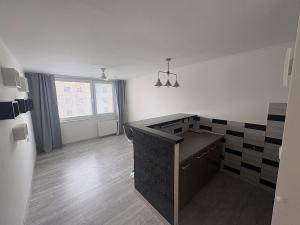 Prodej bytu 1+kk, Praha - Hlubočepy, Pivcova, 29 m2