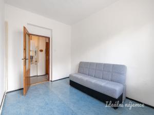 Pronájem bytu 3+1, Praha - Smíchov, Pod Kesnerkou, 70 m2
