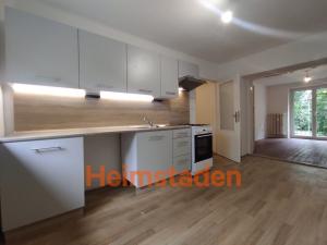 Pronájem bytu 2+1, Karviná - Nové Město, Erbenova, 50 m2