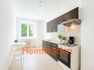 Pronájem bytu 1+kk, Havířov - Město, Hlavní třída, 38 m2