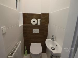 Pronájem bytu 2+kk, Praha - Nusle, 5. května, 57 m2