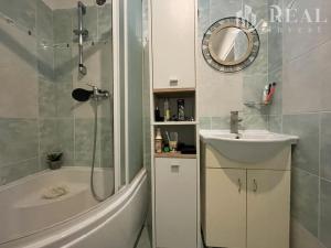 Prodej bytu 3+1, Osek, Hrdlovská, 80 m2