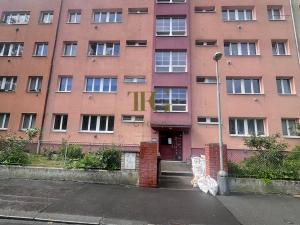 Pronájem bytu 2+kk, Praha, Humpolecká, 44 m2