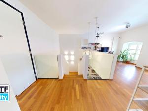 Pronájem bytu 4+kk, Praha - Karlín, Šaldova, 90 m2