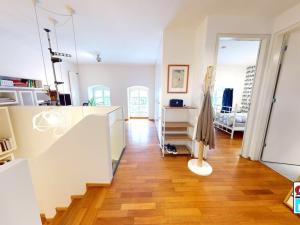 Pronájem bytu 4+kk, Praha - Karlín, Šaldova, 90 m2