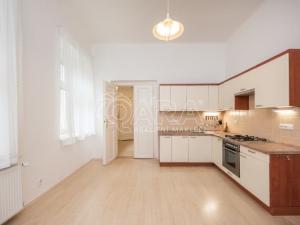 Pronájem bytu 2+1, Praha, Malátova, 92 m2