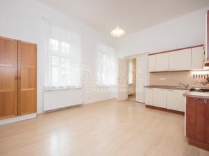 Pronájem bytu 2+1, Praha, Malátova, 92 m2