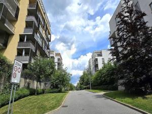 Pronájem bytu 2+kk, Praha - Hrdlořezy, Nad Smetankou, 65 m2
