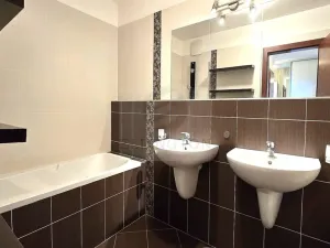 Pronájem bytu 2+kk, Praha - Hrdlořezy, Nad Smetankou, 65 m2