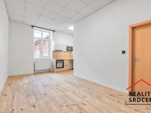 Pronájem bytu 2+kk, Ostrava, Pobialova, 63 m2