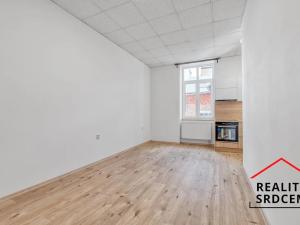 Pronájem bytu 2+kk, Ostrava, Pobialova, 63 m2