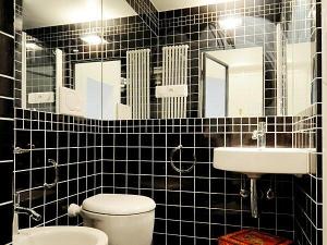 Pronájem bytu 1+kk, Praha - Smíchov, Hořejší nábřeží, 32 m2