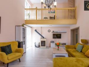 Prodej rodinného domu, Karlovy Vary, Sopečná, 350 m2