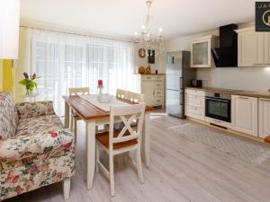 Prodej rodinného domu, Karlovy Vary, Sopečná, 350 m2