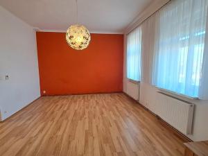 Prodej bytu 2+1, Karlovy Vary, Stará Kysibelská, 67 m2