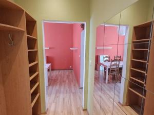 Prodej bytu 2+1, Karlovy Vary, Stará Kysibelská, 67 m2