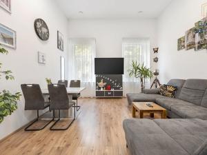 Prodej bytu 2+kk, Křížkový Újezdec, 46 m2