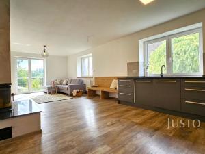 Prodej rodinného domu, Temešvár, 190 m2