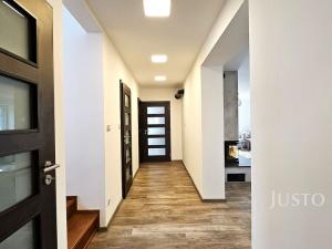 Prodej rodinného domu, Temešvár, 190 m2