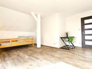 Prodej rodinného domu, Temešvár, 190 m2