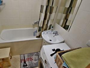 Pronájem bytu 2+kk, Praha, Prorektorská, 54 m2