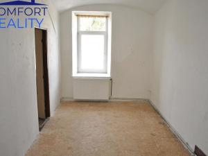 Prodej rodinného domu, Loužnice, 700 m2