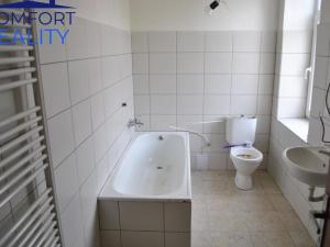 Prodej rodinného domu, Loužnice, 700 m2