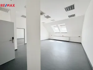 Pronájem kanceláře, Písek - Pražské Předměstí, Vladislavova, 650 m2
