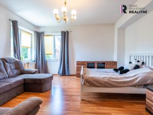 Prodej rodinného domu, Jevišovice, 420 m2