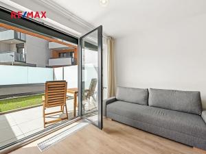 Pronájem bytu 1+kk, Praha - Háje, Výstavní, 33 m2