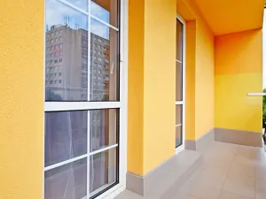 Pronájem bytu 3+1, Praha - Hlubočepy, Voskovcova, 87 m2