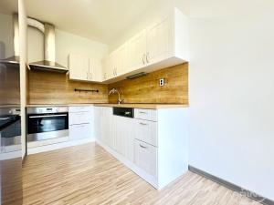 Prodej bytu 2+kk, Vestec, U Hrubých, 42 m2