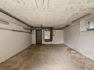 Prodej rodinného domu, Temešvár, 190 m2