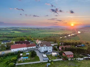 Prodej rodinného domu, Žatec - Záhoří, 382 m2