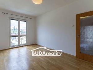 Prodej bytu 3+1, Zlín, Benešovo nábřeží, 68 m2