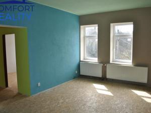 Prodej kanceláře, Loužnice, 561 m2