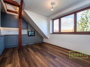 Pronájem bytu 2+kk, Praha - Střížkov, Trojmezní, 43 m2