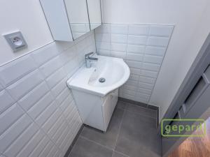 Pronájem bytu 2+kk, Praha - Střížkov, Trojmezní, 43 m2