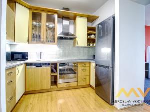 Pronájem bytu 2+kk, Hradec Králové, Malé náměstí, 98 m2